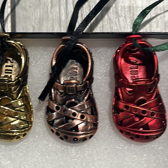 Set of 4 Clog Shoe ornaments - Picture 4 of 9